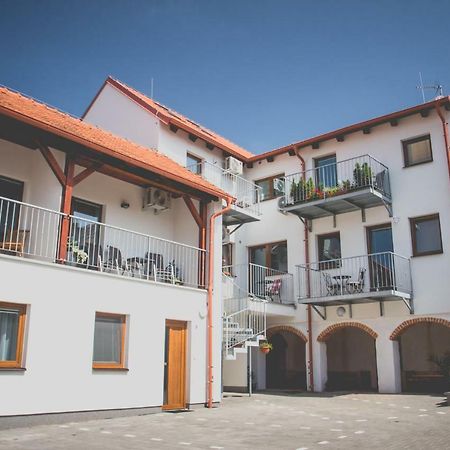 Apartman Rezidence Mikulov Εξωτερικό φωτογραφία